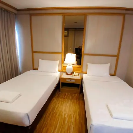 Hotel Pattaya Beach ภายนอก รูปภาพ